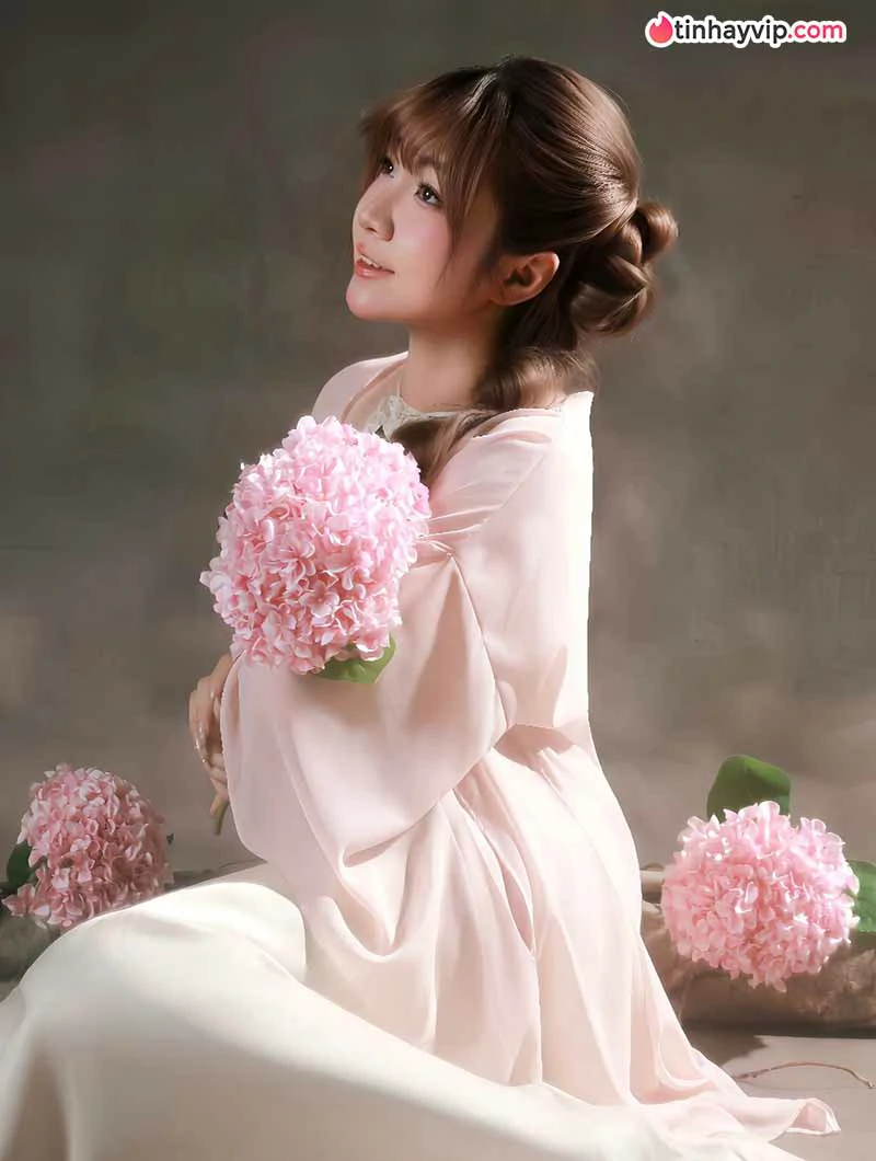 Như Hexi hóa nàng thơ với concept pastel ngọt ngào