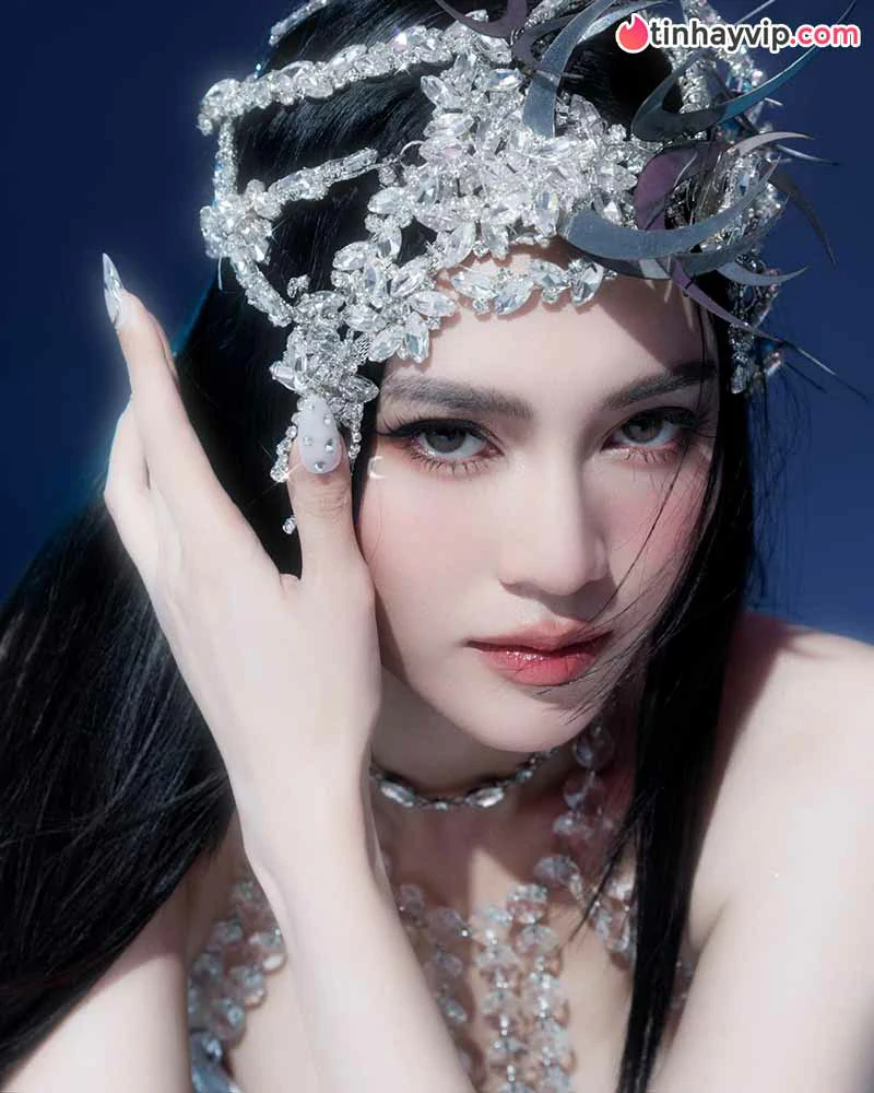 Ninh Dương Lan Ngọc là ai? Tiểu sử và chặng đường sự nghiệp rực rỡ ở tuổi 36