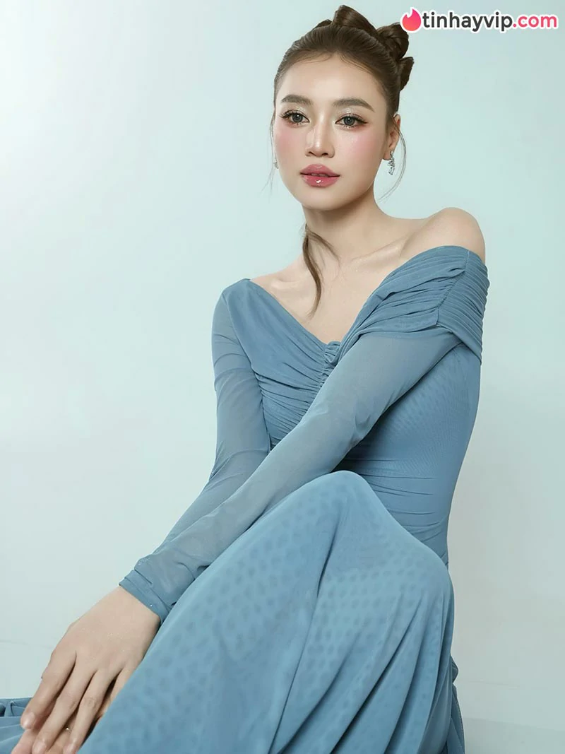 Ninh Dương Lan Ngọc là ai? Tiểu sử và chặng đường sự nghiệp rực rỡ ở tuổi 36