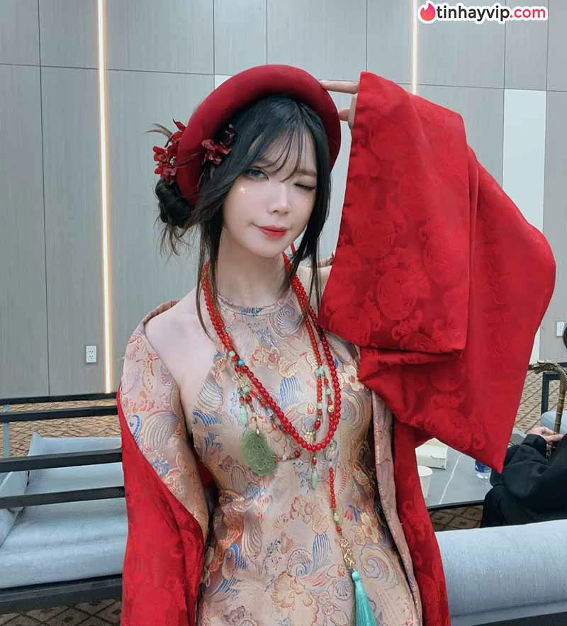 Hot girl Việt Nam: Top 12 nữ streamer và mc esports