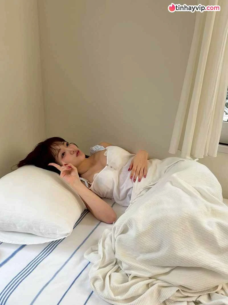 Sakuragi Cocona mê hoặc với bộ ảnh áo tắm trên Ray