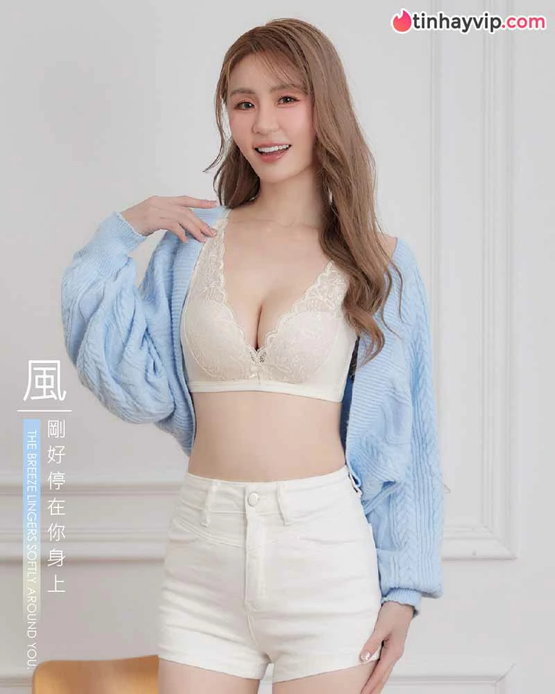 Giảm liền 7kg chỉ trong 2 tháng, nữ thần cổ động tự tin khoe đường cong nghẹt thở