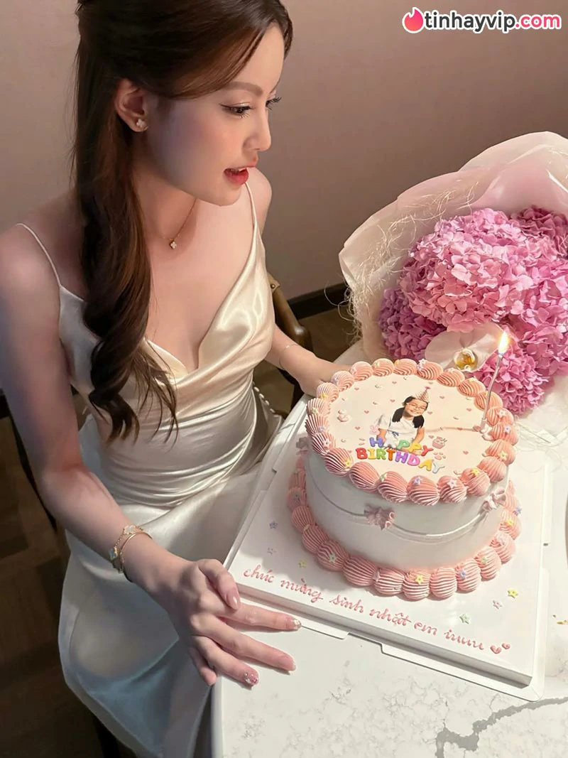 Tăng Mỹ Hàn gây bão với loạt ảnh sinh nhật sang chảnh cùng những chi tiết đặc biệt