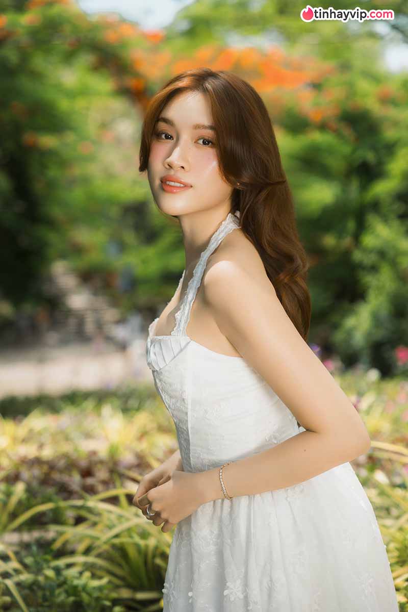 Thanh Thanh Huyền khoe visual cuốn hút trong kỳ nghỉ biển
