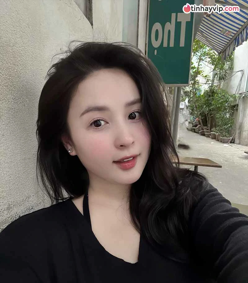 Hot girl Việt Nam: Top 12 nữ streamer và mc esports