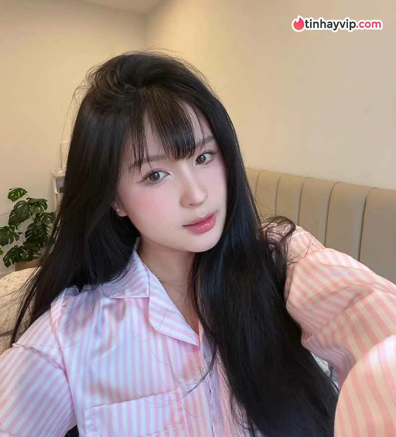 Hot girl Việt Nam: Top 12 nữ streamer và mc esports