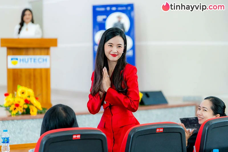 Midu là ai? Tiểu sử và hành trình định hình phong cách ngọt ngào, tri thức đầy cuốn hút
