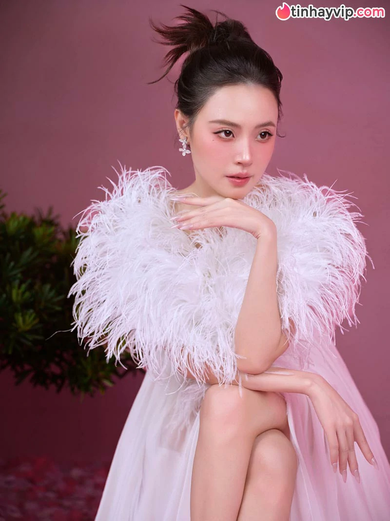 Midu là ai? Tiểu sử và hành trình định hình phong cách ngọt ngào, tri thức đầy cuốn hút