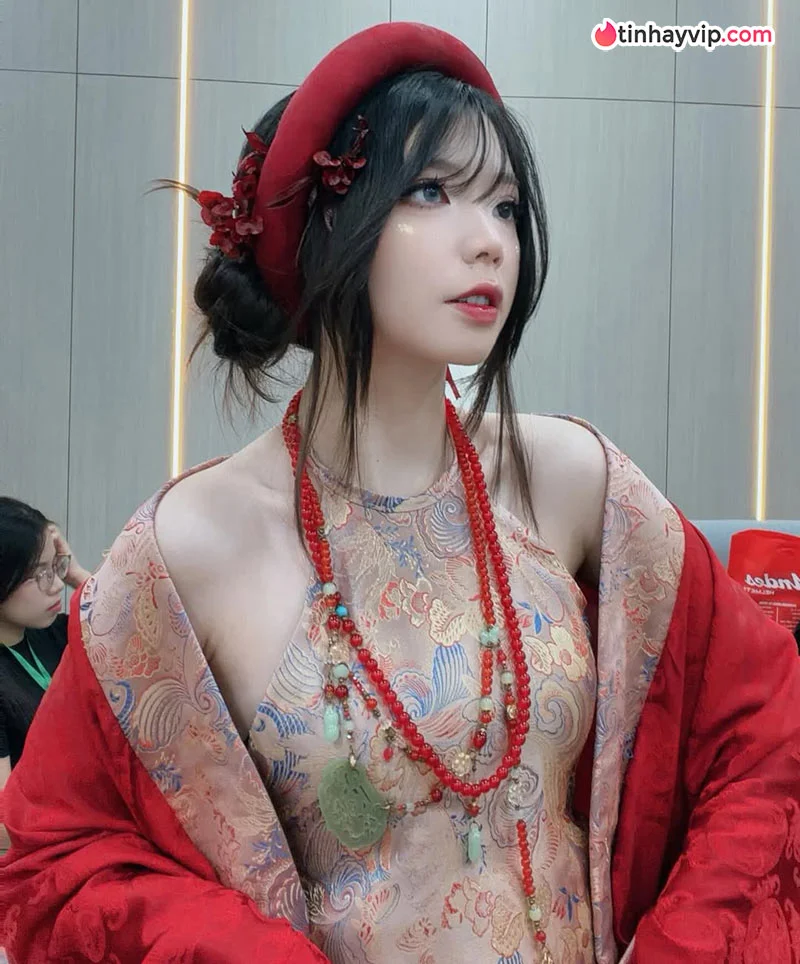Một số hình ảnh khác của Du Phong Linh