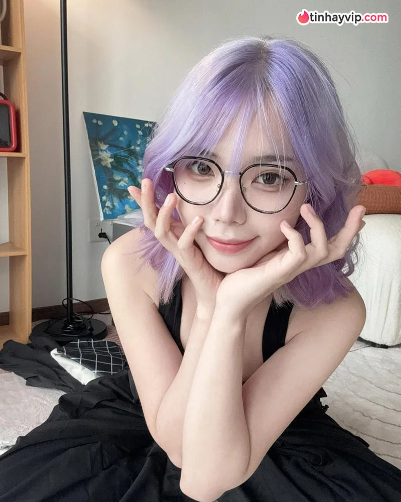 Cận cảnh nhan sắc nữ streamer Remind