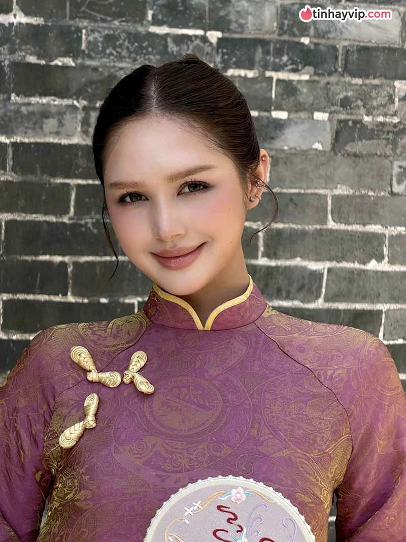 Xoài Non - Hành trình định hình phong cách của hot girl 2002
