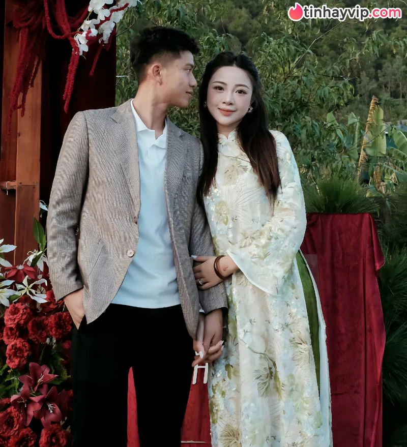 Top 10 bóng hồng làng WAGs Việt quyến rũ nhất năm 2026