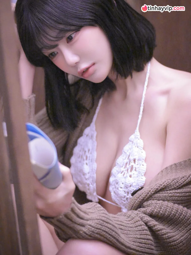 Cô nàng gái xinh ngực khủng sở hữu vòng 1 nảy nở đầy thu hút