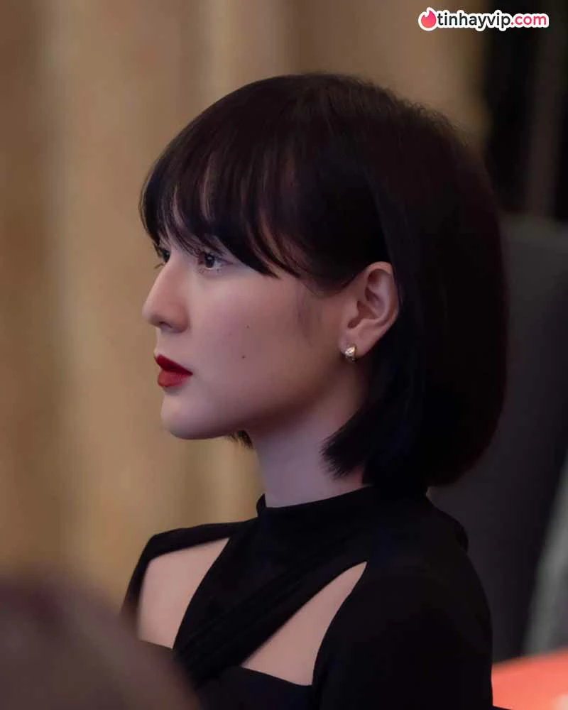 Hải Tú: Tiểu sử và hành trình của nàng thơ độc quyền