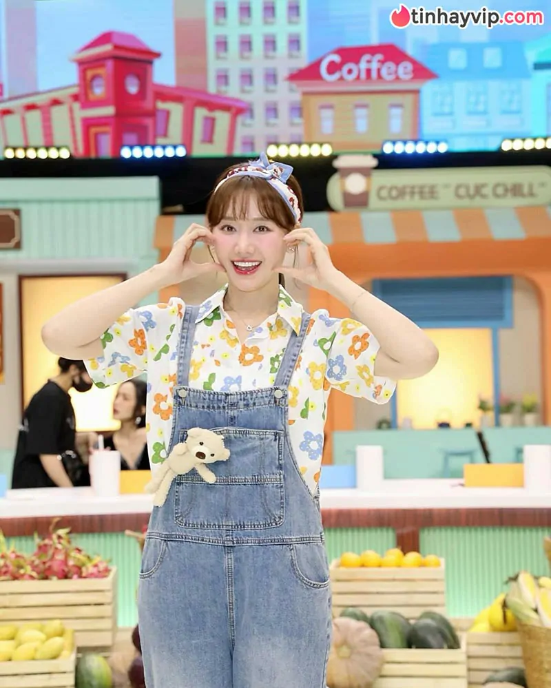 Hari Won tái xuất thảm đỏ với outfit trăm triệu, visual U40 khiến dân mạng ngỡ ngàng