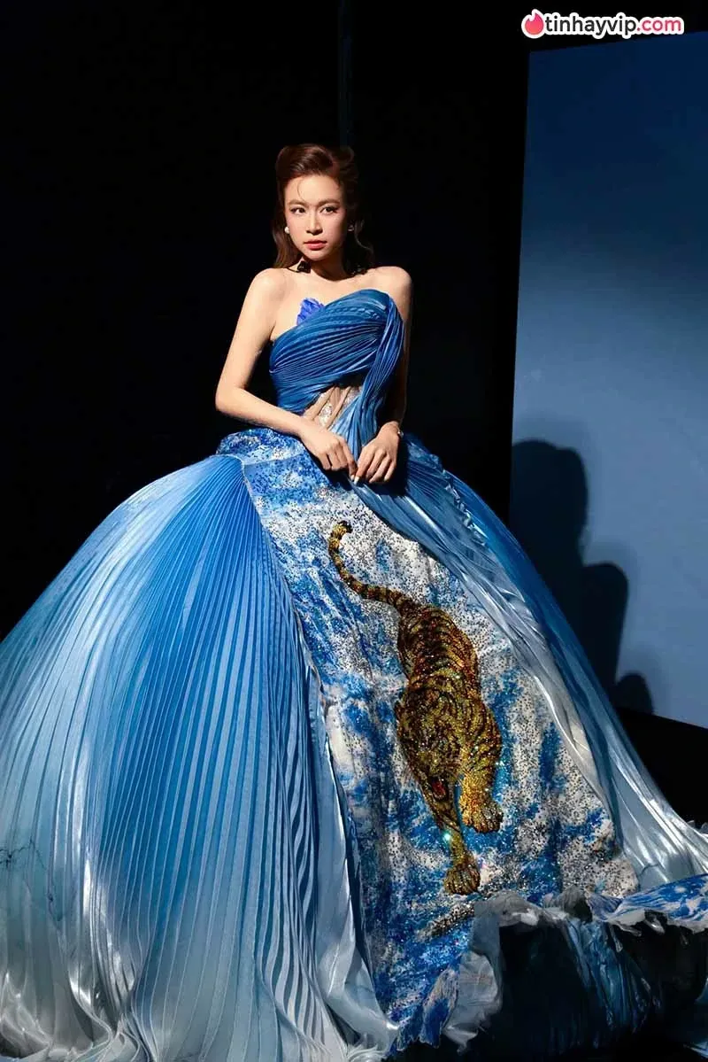 Hoàng Thùy Linh: Hành trình bứt phá của mỹ nữ đa tài