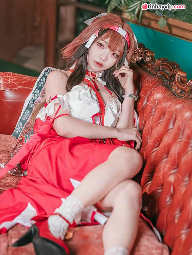 Honami Ami khoe vóc dáng nổi bật trong bộ ảnh áo tắm mới