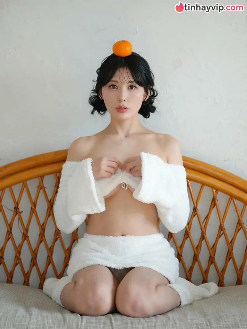 Nàng thơ Kiho Kanematsu xả ảnh bikini mát mắt thiêu đốt mùa hè bằng sắc vóc rực rỡ