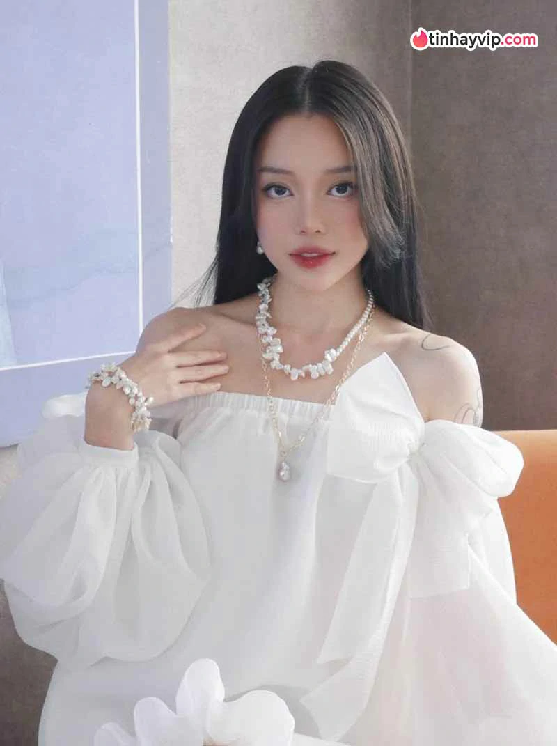 Linh Ngọc Đàm và hành trình từ streamer đến fashionista