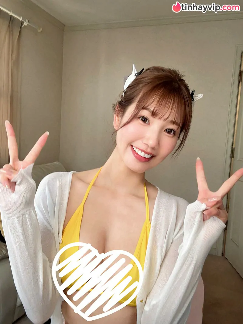 Chân dài Mirei Shirakawa thả nhẹ thư tay gia nhập MOODYZ lập tức cán mốc 10.000 follower
