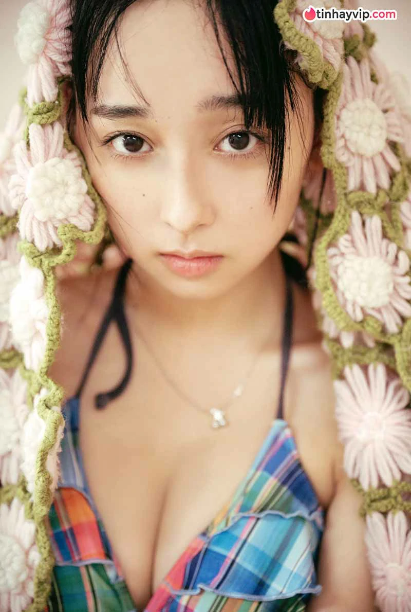 Nagisa Non gây chú ý với bộ ảnh bikini trên Young Gangan