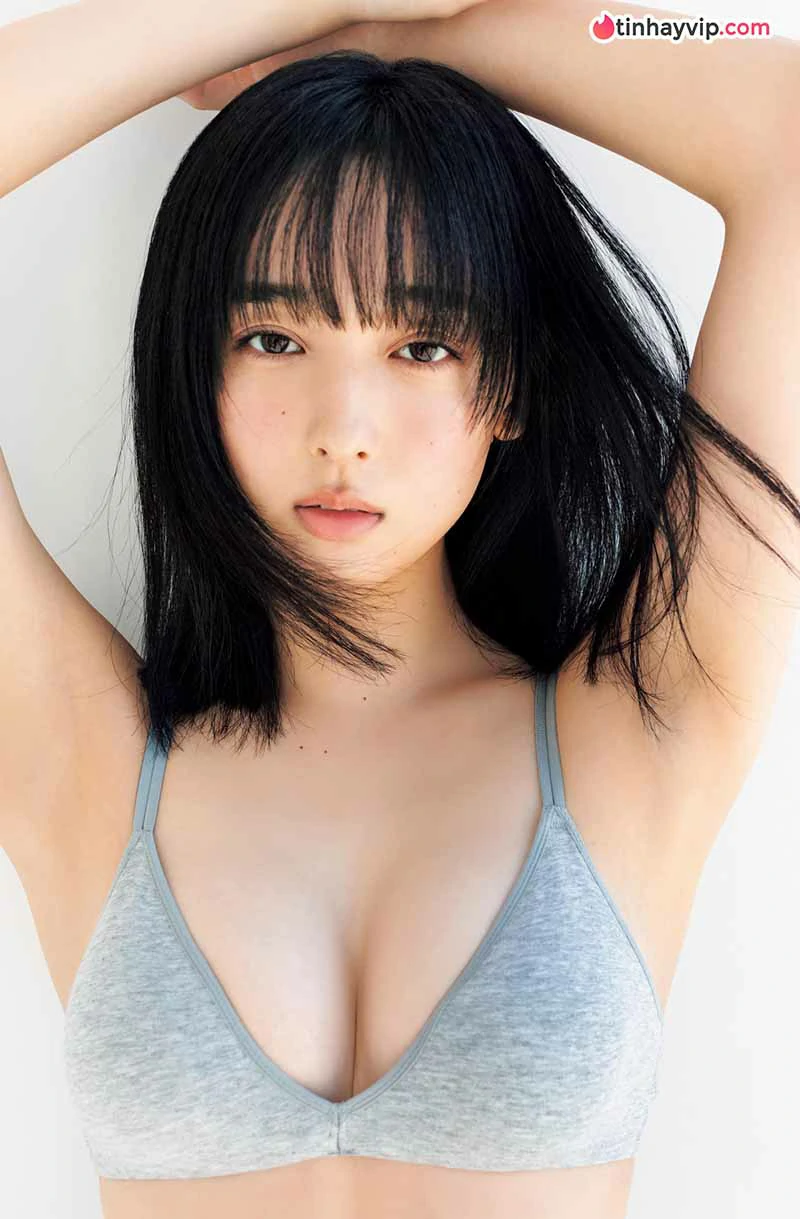Nagisa Non gây chú ý với bộ ảnh bikini trên Young Gangan