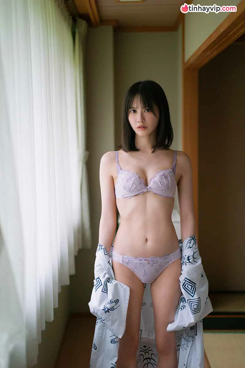 Nakamura Mai khoe vẻ đẹp trưởng thành trong photobook mới