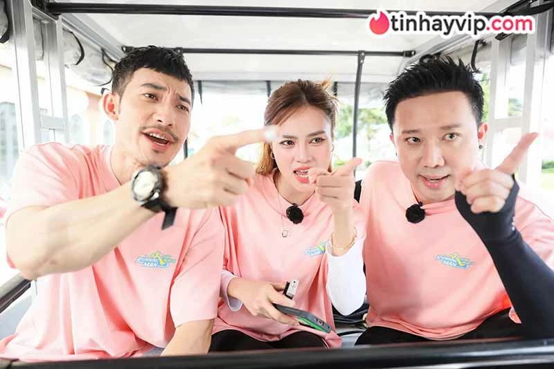 Ninh Dương Lan Ngọc xuất hiện với outfit đơn giản xinh xắn