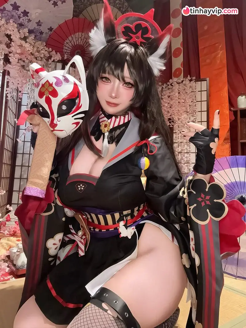 Phong cách sexy của mỹ nhân làng cos Nhật