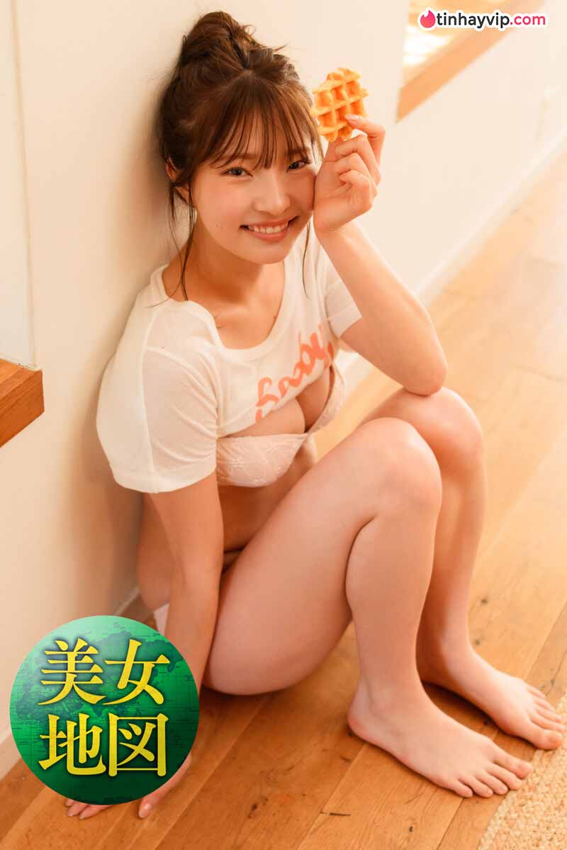Satonaka Natsuki khoe dáng sexy trong photobook mới