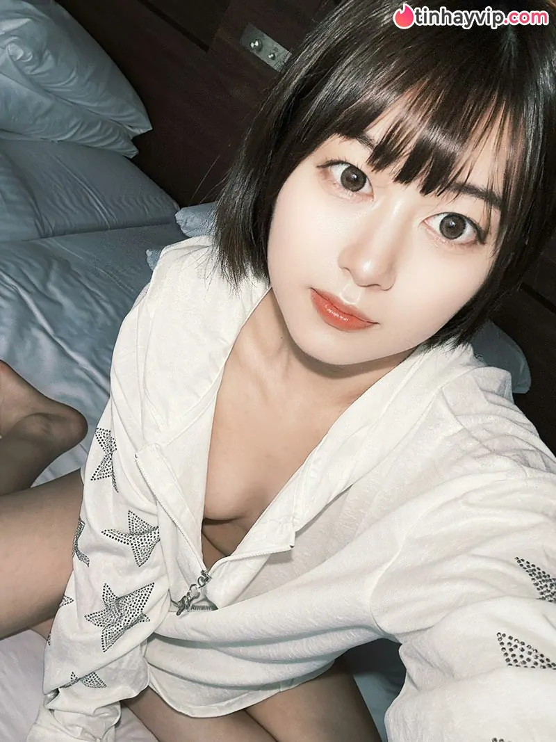 Cựu sao AV Shion Hanabuki gây bất ngờ khi chính thức rẽ hướng làm lập trình viên