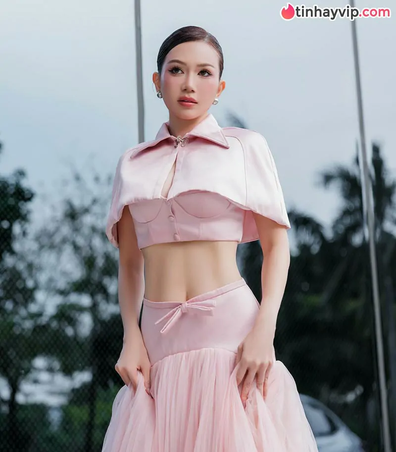 Mỹ nhân Sài thành Sĩ Thanh gây sốt với nhan sắc lão hóa ngược ở tuổi 40