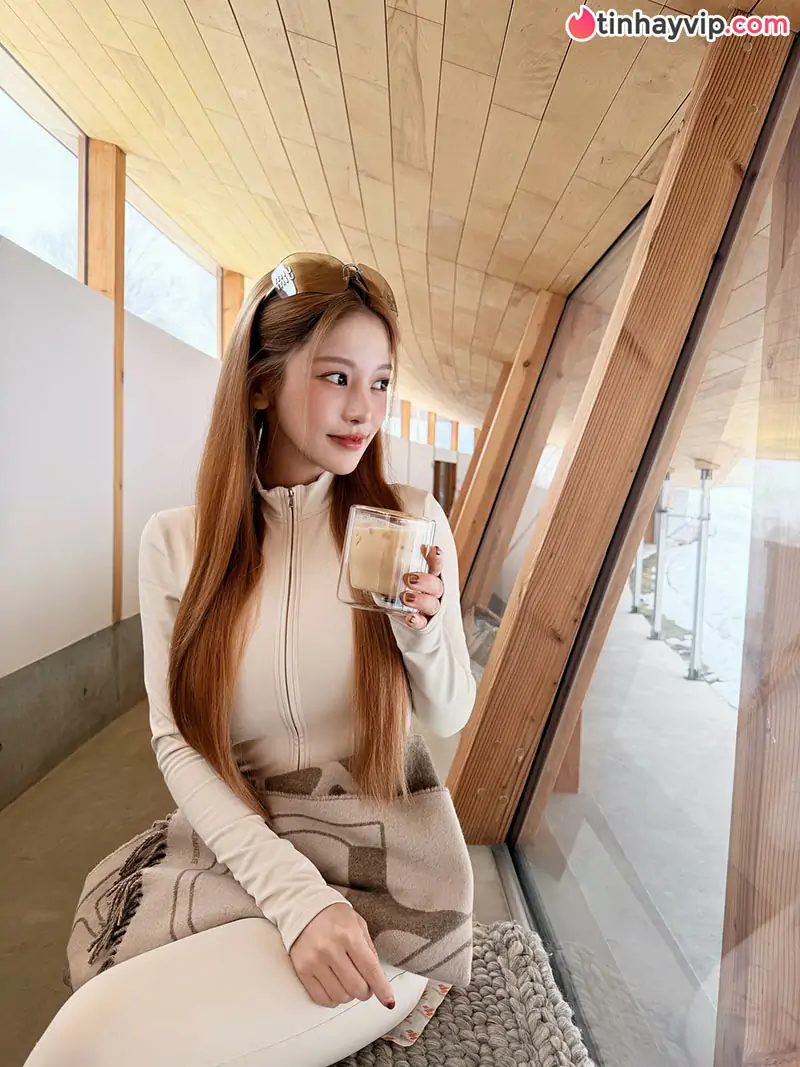 Cận cảnh vóc dáng quyến rũ của SNOWBABY trong chuyến du ngoạn nước Mỹ