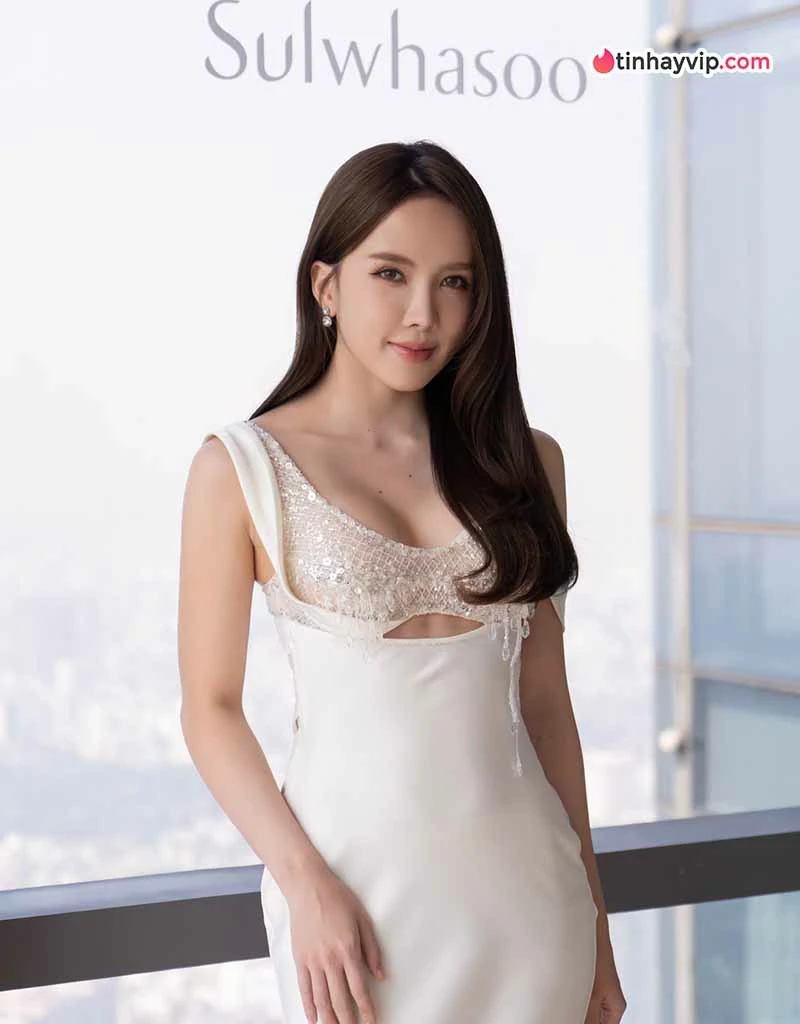 Thiều Bảo Trâm: Chi tiết tiểu sử và hành trình sự nghiệp