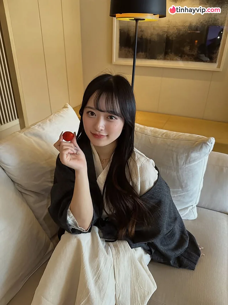 Tiểu sử Hanamori Kaho, Hanamori Kaho là ai