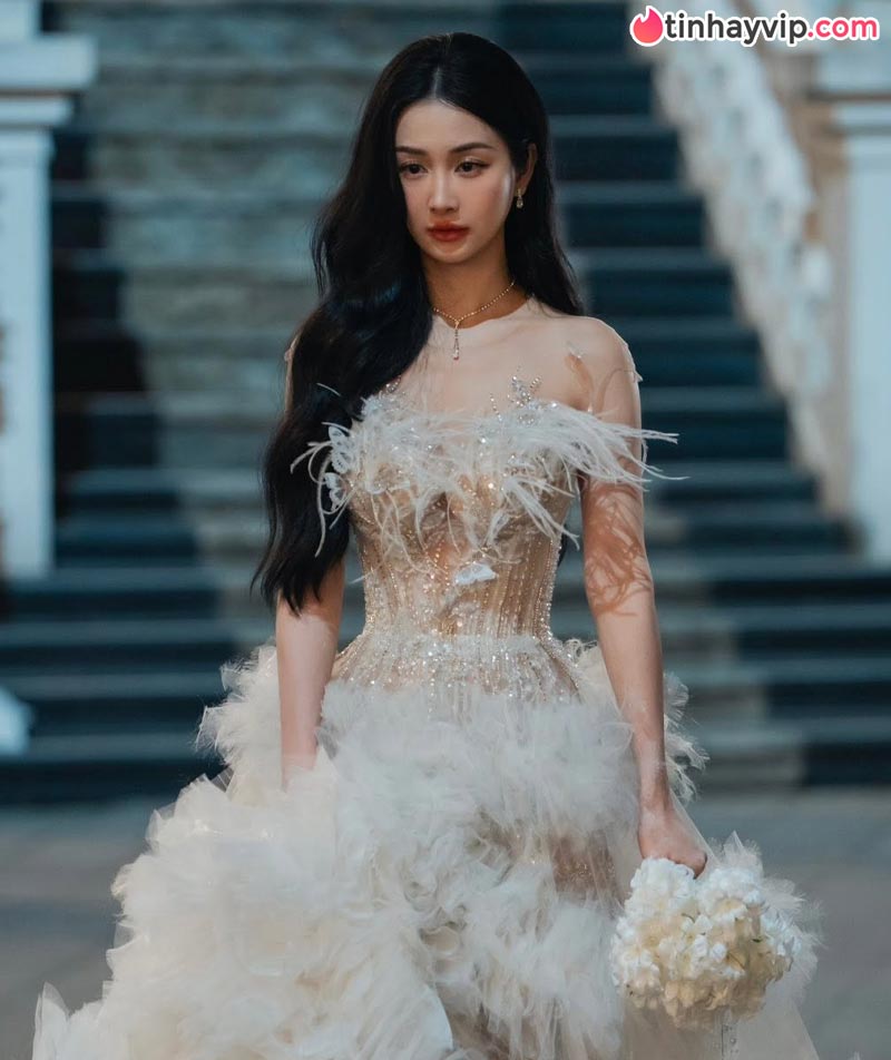 Jun Vũ là ai? Tiểu sử Jun Vũ và sức hút khó cưỡng của mỹ nhân màn ảnh Việt