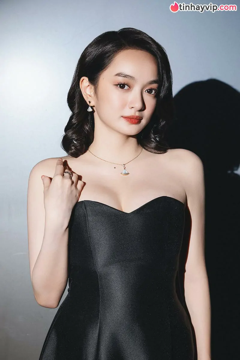 Kaity Nguyễn là ai? Tiểu sử và hành trình định hình khẳng định vị thế đại minh tinh điện ảnh