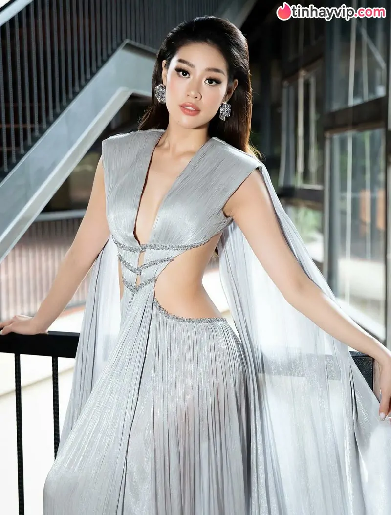 Top 10 hoa hậu Việt Nam đập tan định kiến bình hoa di động bằng tư duy tự chủ và tài sắc vẹn toàn