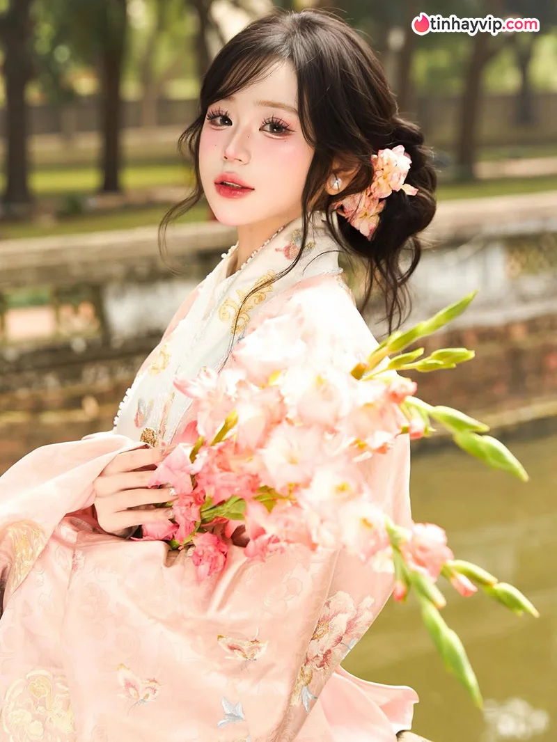 Gái xinh Instagram Hạnh Nhi