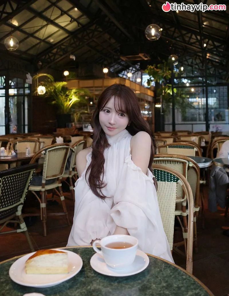 Yua Mikami đốt cháy mạng xã hội với bộ ảnh bikini hoa nhí tuyệt đẹp tại Hàn Quốc