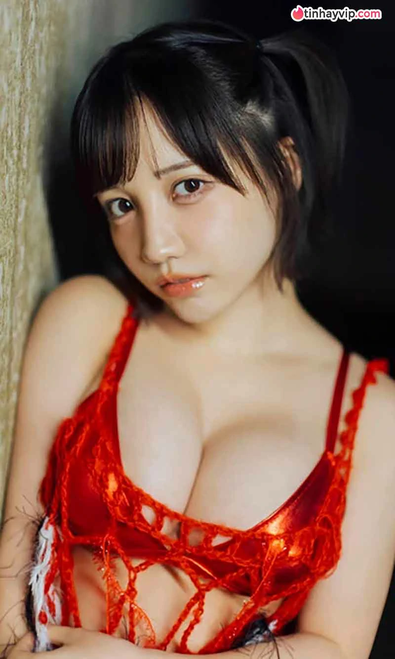 Hanon Mayu xuất hiện trên Weekly Playboy với bộ ảnh mới