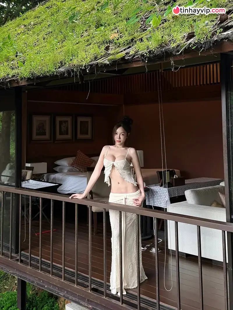 Ảnh gái xinh Thái Lan mặc bikini cực nét