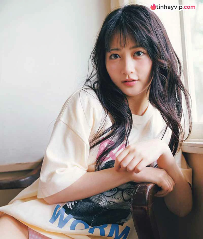 Hyodo Minami khoe ảnh áo tắm mới trên Weekly FLASH