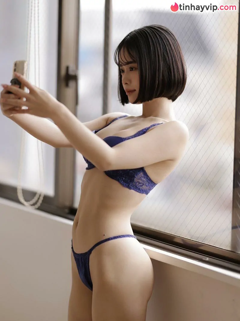 MINAMO hé lộ quá khứ bị cha bạo hành khiến cõi mạng bàng hoàng