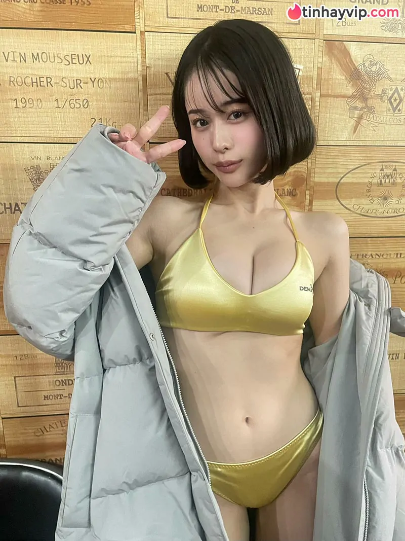 MINAMO hé lộ quá khứ bị cha bạo hành khiến cõi mạng bàng hoàng