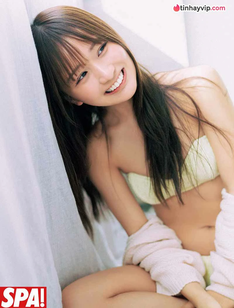 Moriwaki Ririka tái xuất FRIDAY với hình ảnh trẻ trung