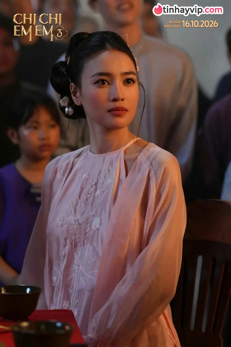 Ninh Dương Lan Ngọc thử sức phim Chị Chị Em Em 3