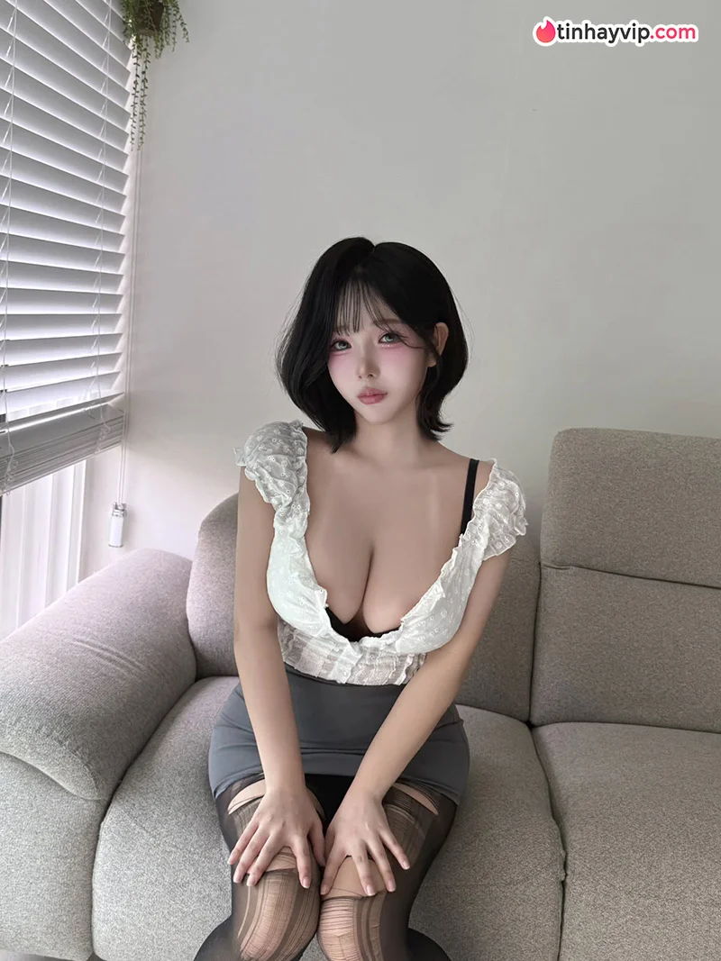 Ảnh hot girl Hàn Quốc gần 200.000 lượt theo dõi gây thương nhớ