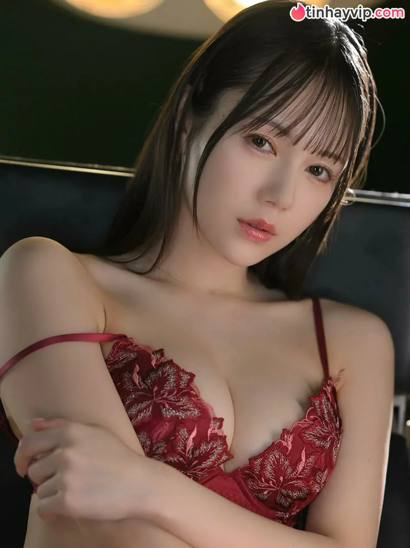 Bất ngờ trước quá khứ tình trường của Reimu Suzumori: Bị tỏ tình nhiều tới mức sinh nghi!