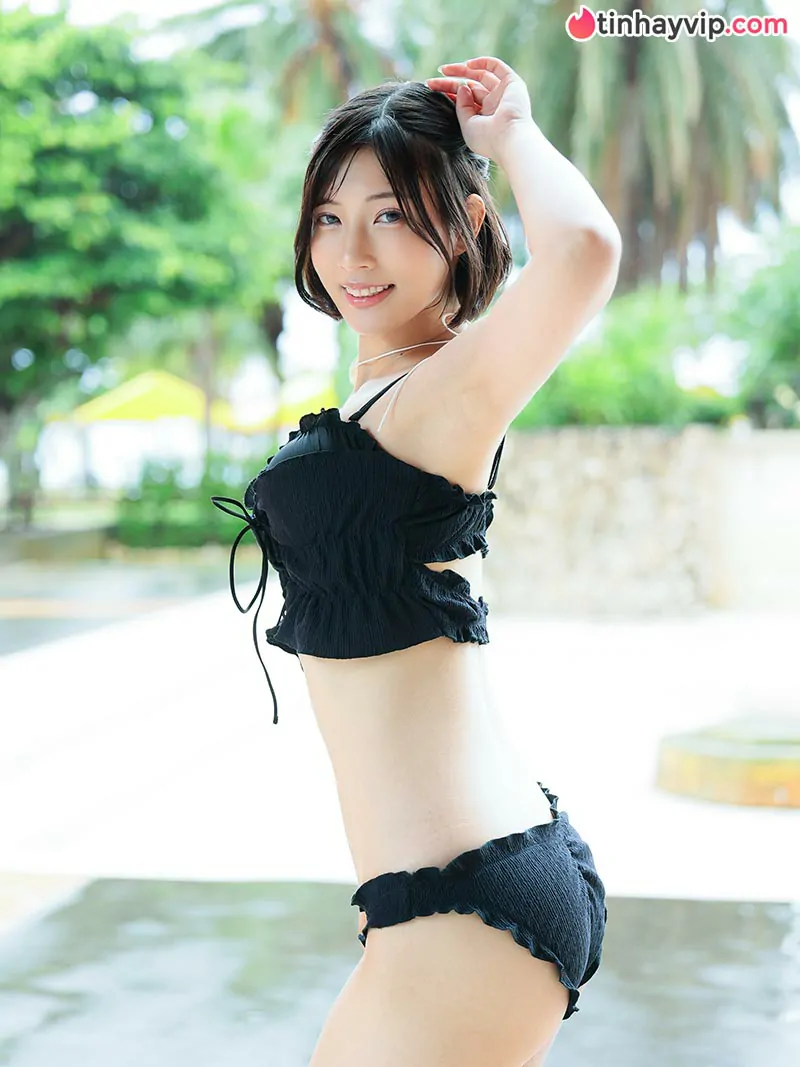 Rie Miyagi xuất hiện đầy nóng bỏng khi tham dự sự kiện đầu tiên tại Hồng Kông